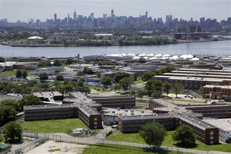 US attorney in Manhattan seeking federal takeover of city’s troubled Rikers Island jail complex